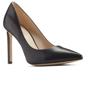 Nine West Black Heels with Pointed Toe and Stiletto Design NEW WITHOUT BOX